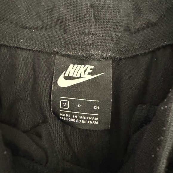 Nike Comfy Sweat Shorts - Picture 3 of 6